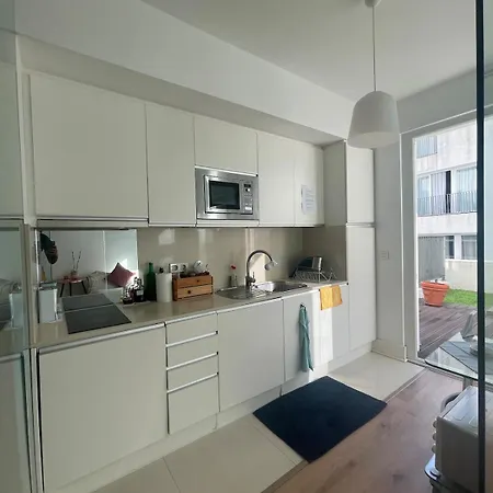 Accogliente Con Terrazzo In Centro Лиссабон