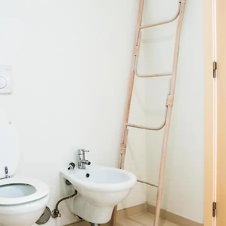 Accogliente Con Terrazzo In Centro Apartment Lisbon